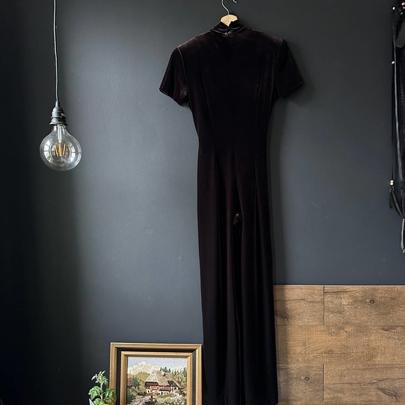 Panache Vintage Deep Brown Velvet Jumpsuit with Waist Chain Size 4 - Picture 6 of 12